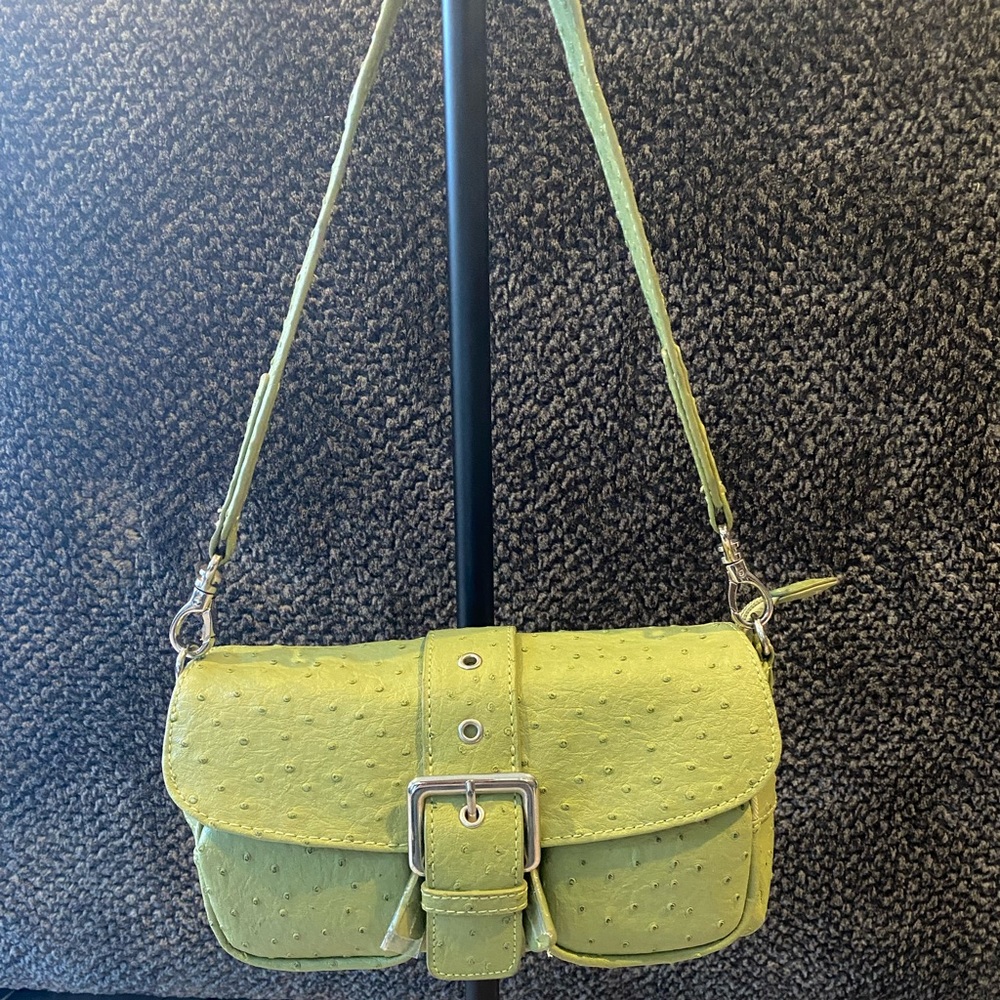 Butterfly brand olive green purse. NWOT. - Picture 4 of 12